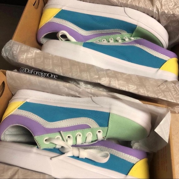Custom Pastel Old Skool Vans - Picture 2 of 2